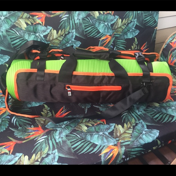 - New!🧘‍♂️Multifunctional Yoga Mat Travel Bag🧘‍♀️ - Picture 2 of 9